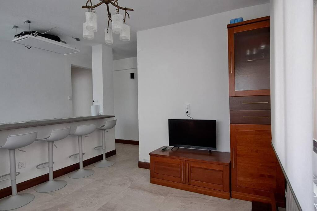 Appartamento Reformado, A 2Min De Playa, En La Mejor Zona. Laredo Esterno foto